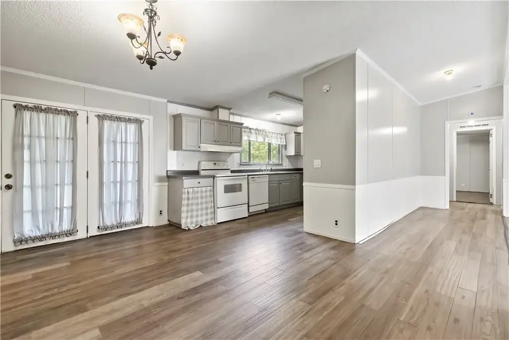 2042 Longview Road, Rockaway Beach