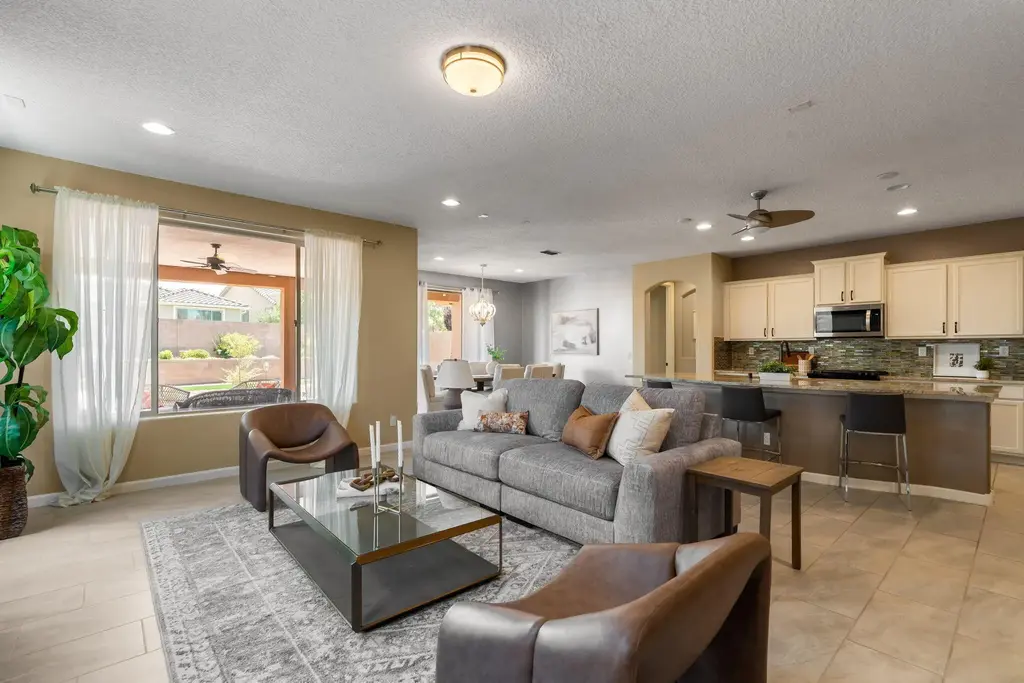 9228 Sugar Creek Lane Nw, Albuquerque
