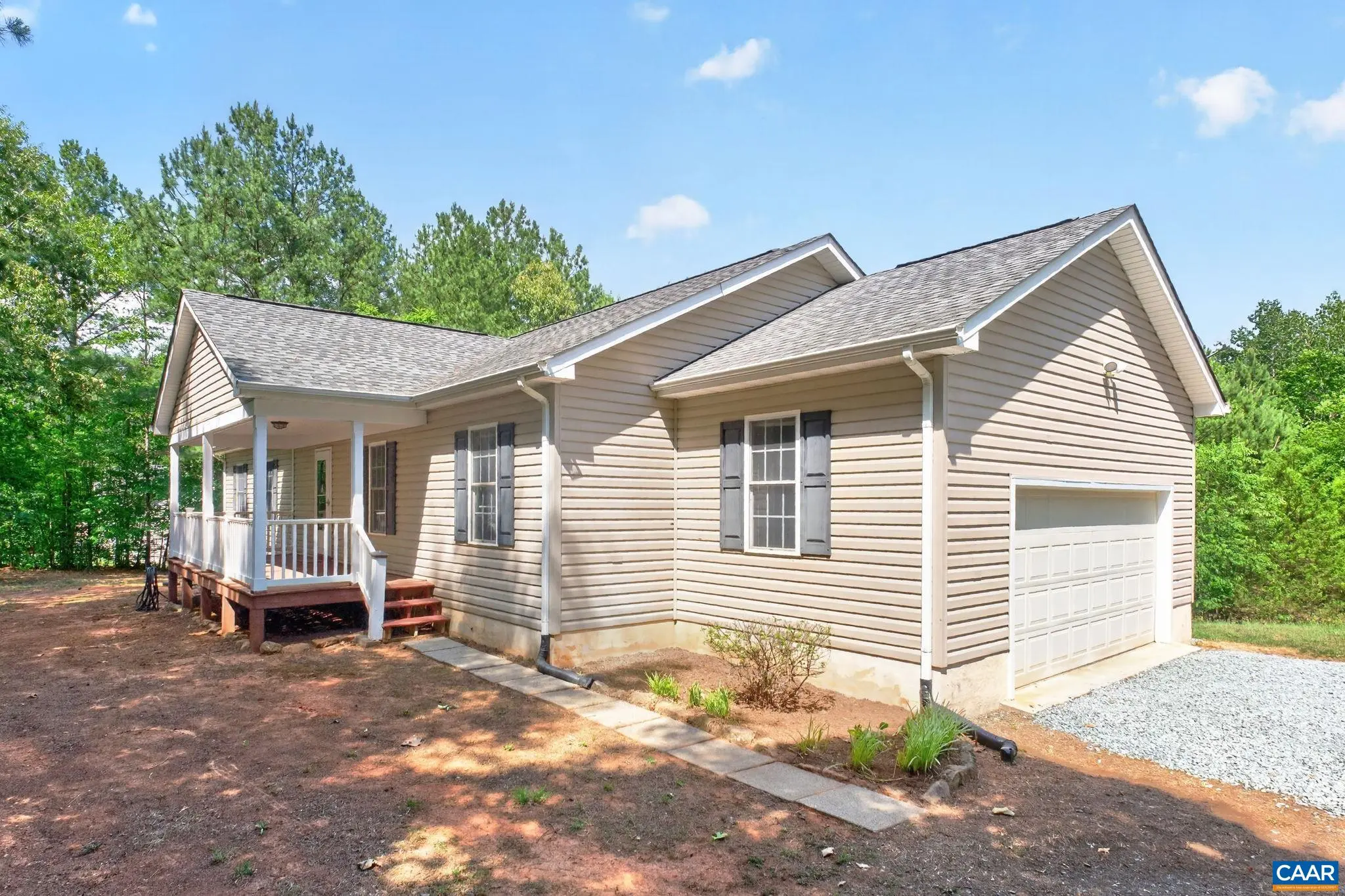 38 Butler Ln, Scottsville