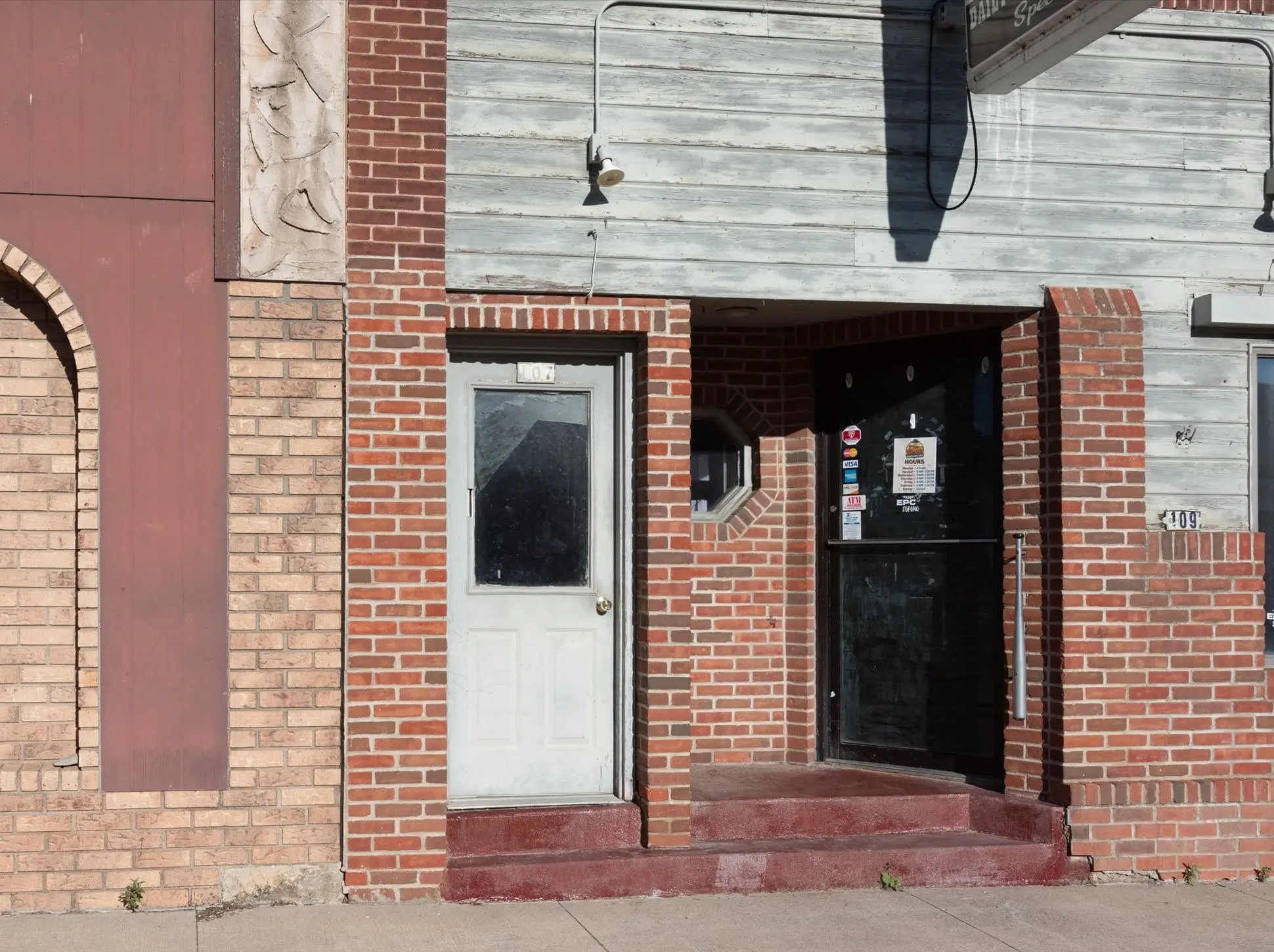 109 N Main Street, Elmwood