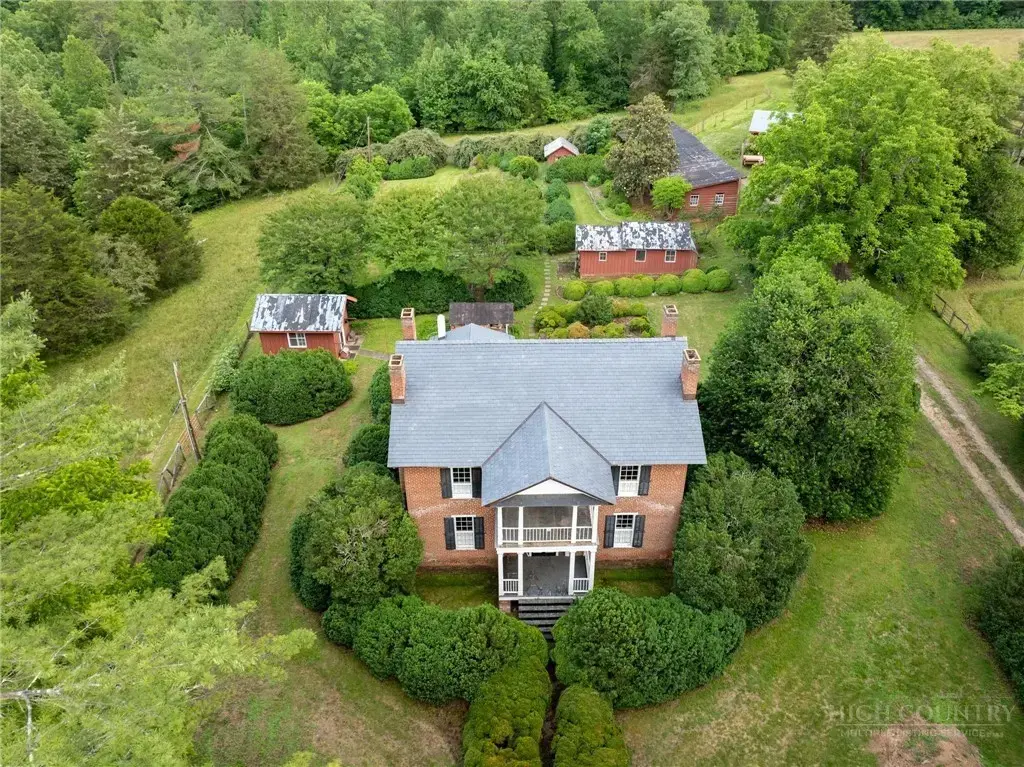 4157 Calico Road, Lenoir