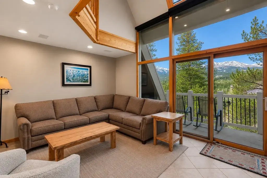 106 Broken Lance Drive 10, Breckenridge