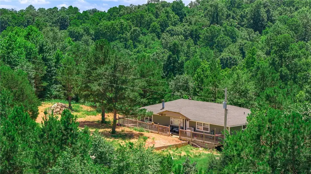 303 Pleasant View Lane, Pineville