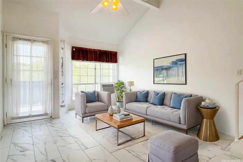 (unit #17v) 500 Mananai Place, Honolulu
