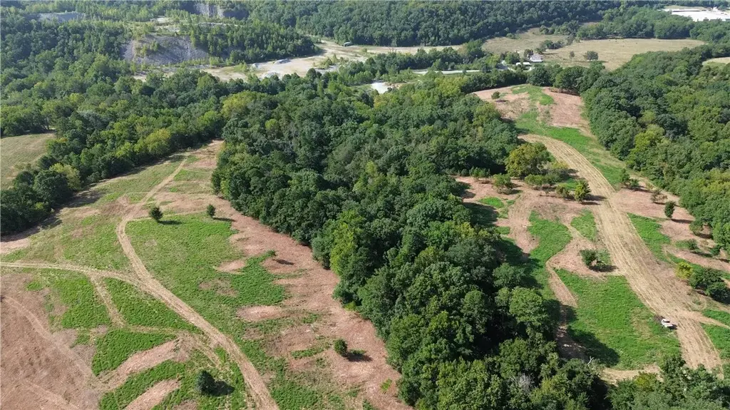 1029 Bear Hollow Road, Pineville