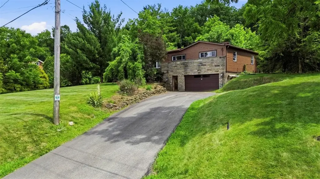 452 Mcmurray Court , Peters