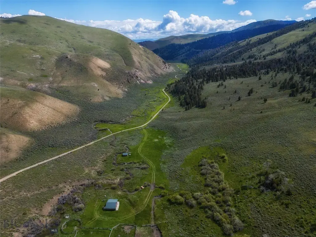 1855 Middle Fork Little Sheep Creek Road, Lima