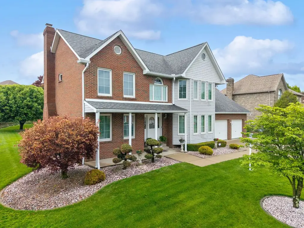 9470 Pembroke Circle, North Huntingdon