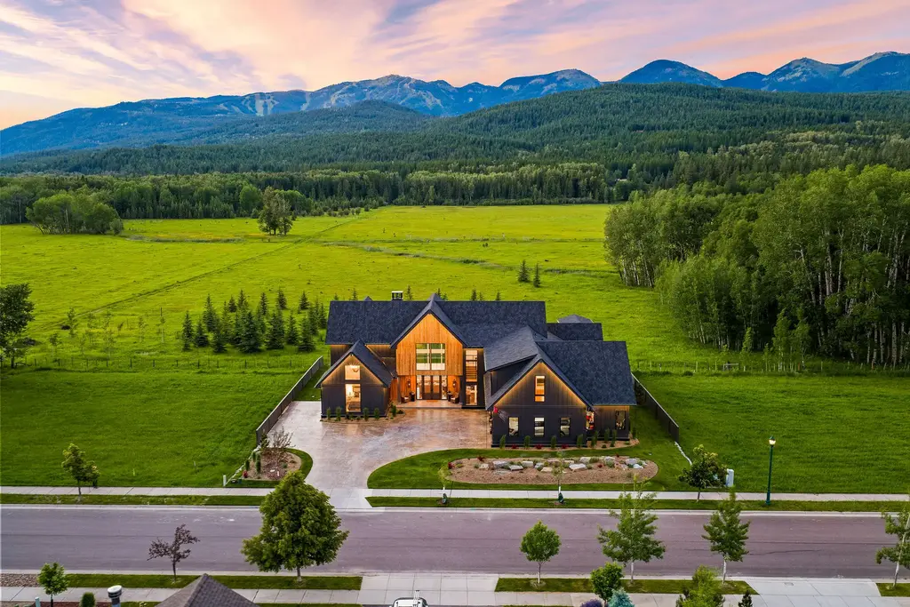 983 Preserve Parkway, Whitefish