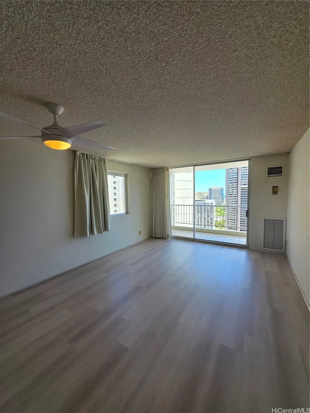 400 Hobron Lane # 2815, Honolulu