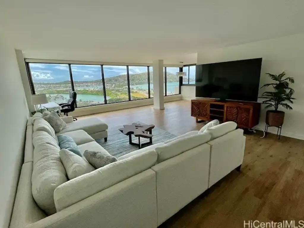250 Kawaihae Street # 17d, Honolulu