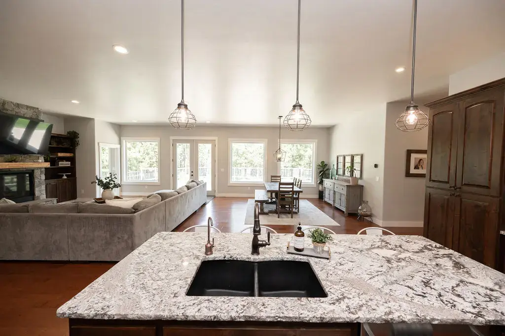 1331 Marion Hubbart Spur, Marion