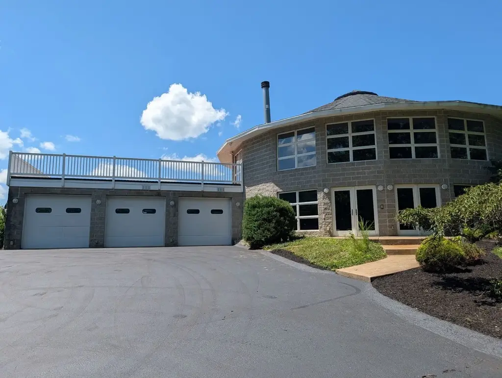 237 Cherry Valley Road, Clinton