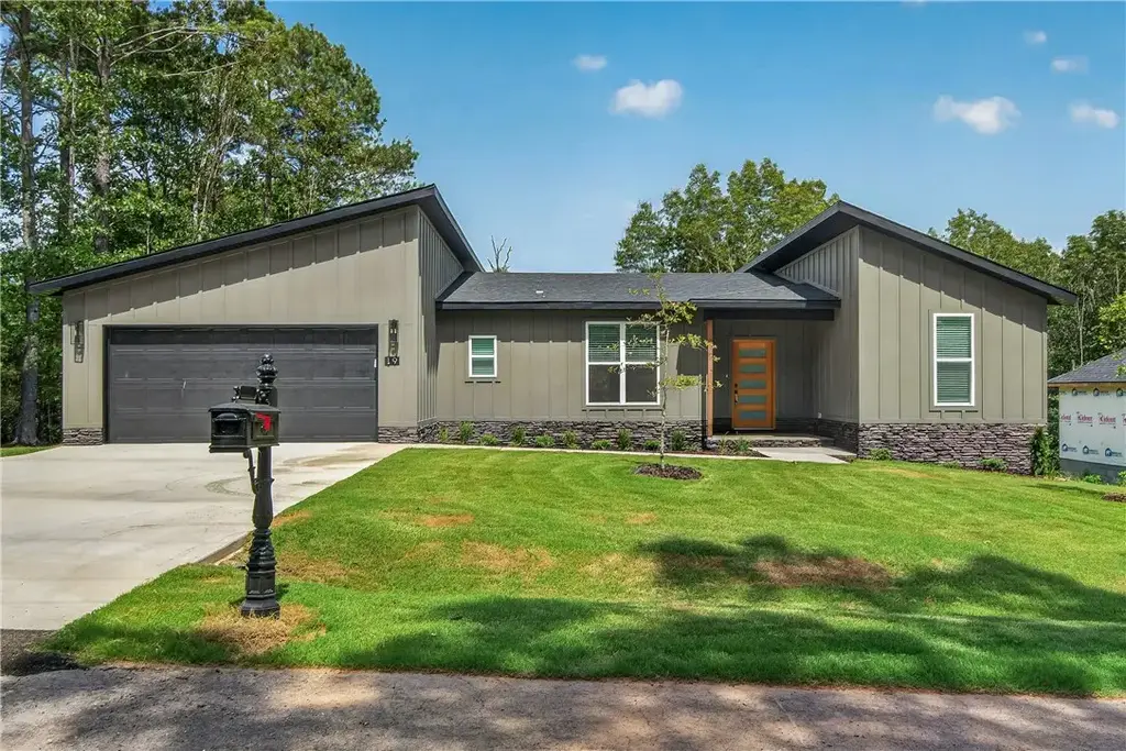 19 Mcgaugh Drive, Bella Vista