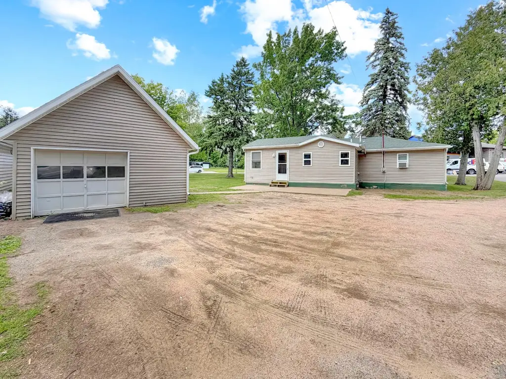 10 Monico St E, Rhinelander