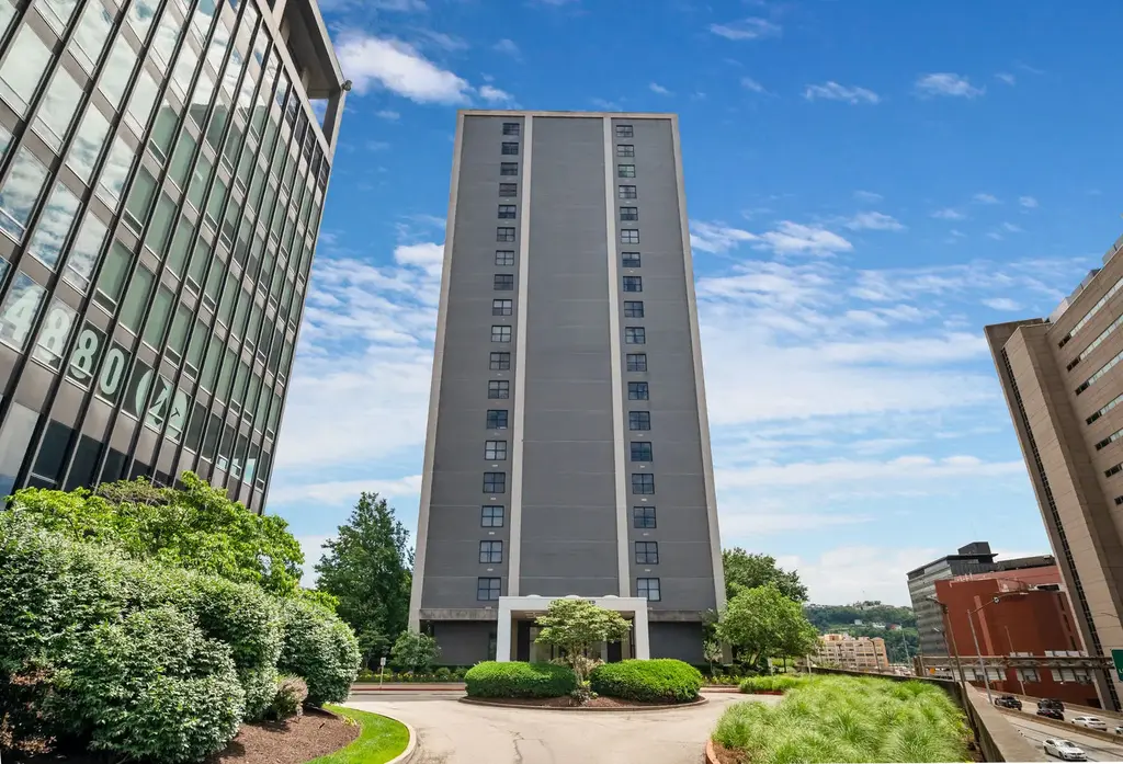 112 Washington Place 7b, Downtown Pgh