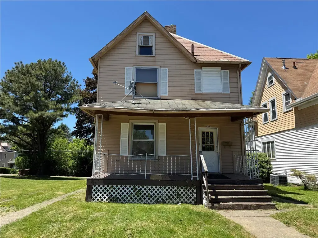818 Oakland Avenue , Sharon