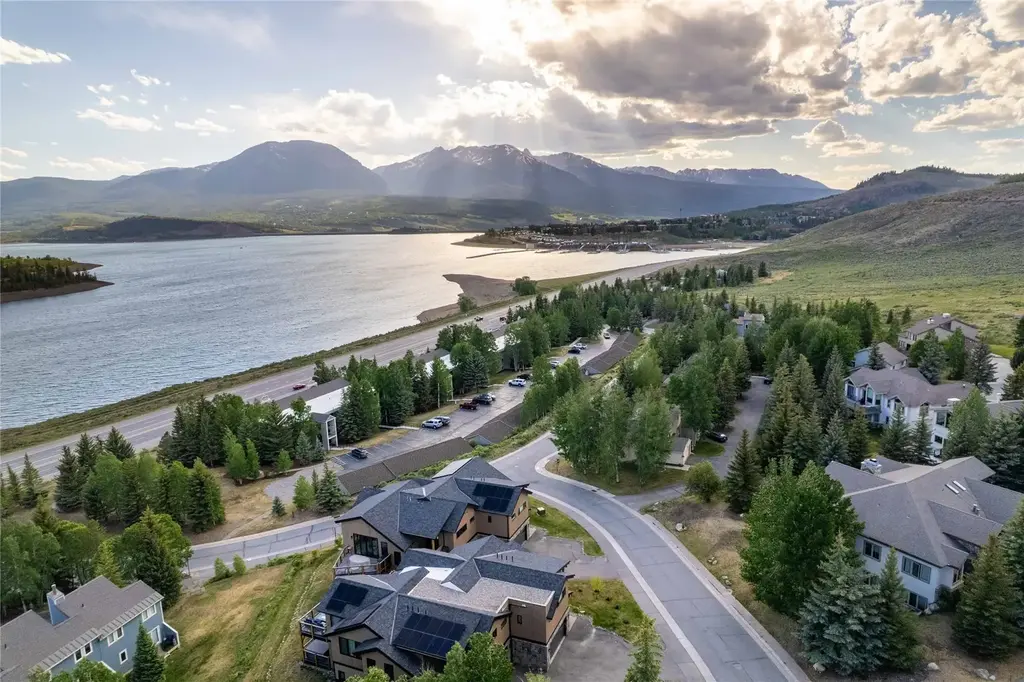 77 Corinthian Circle 77, Dillon
