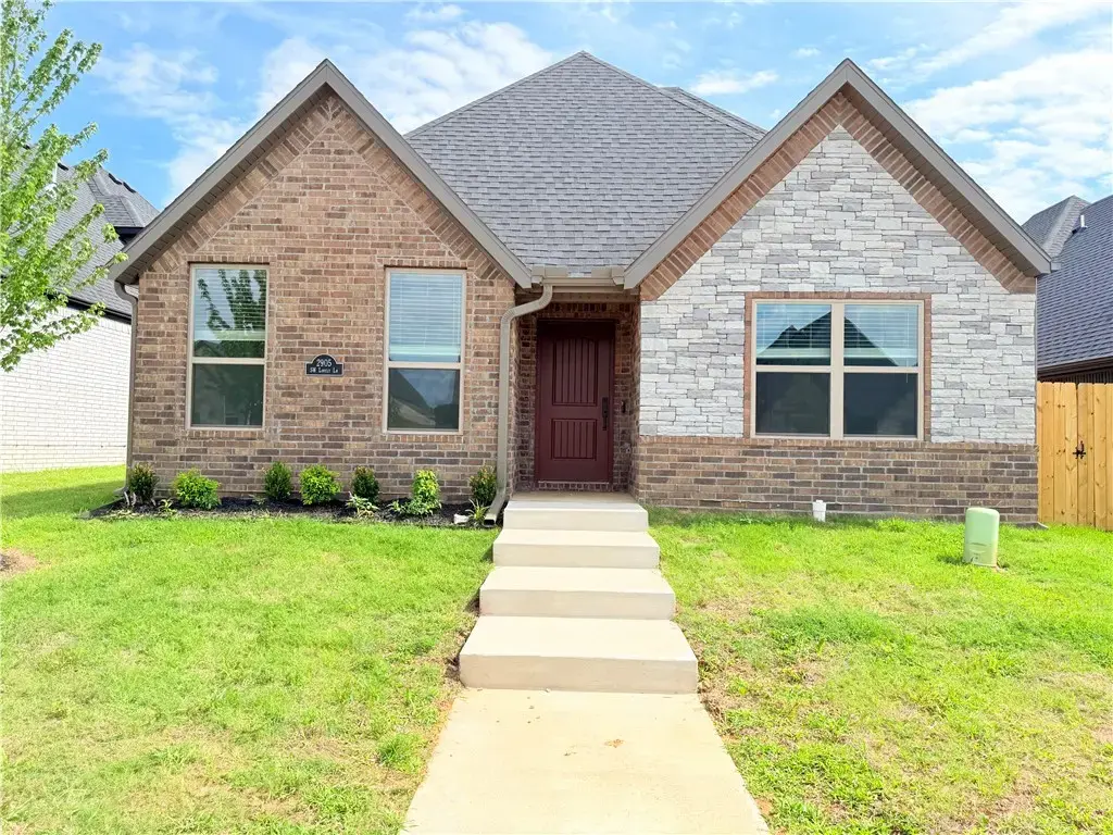 2905 Sw Lovely Lane, Bentonville