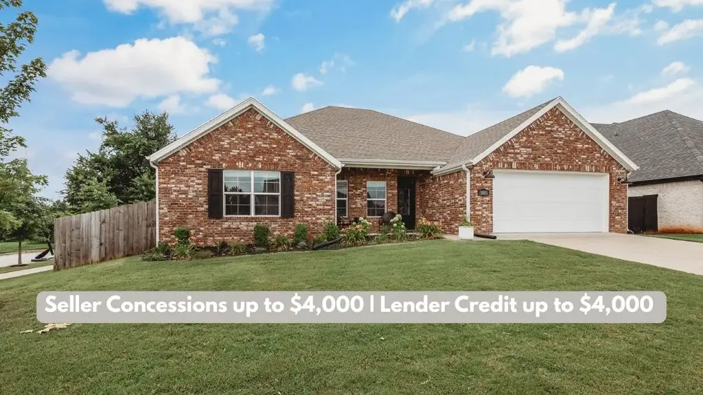 5803 W Poison Springs Drive, Fayetteville