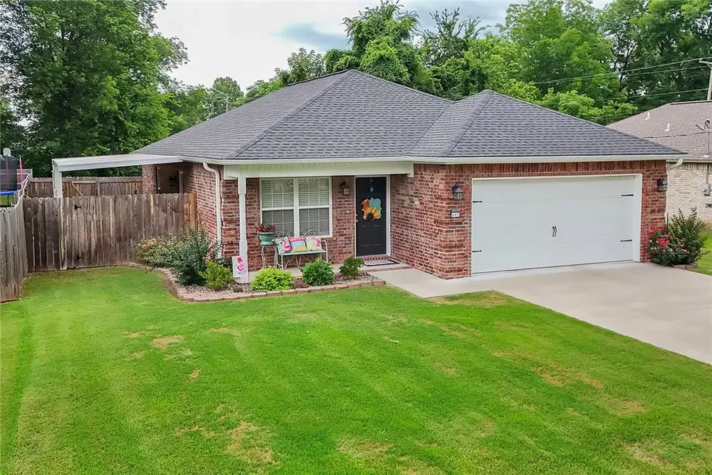 607 S 3rd Street, Dardanelle