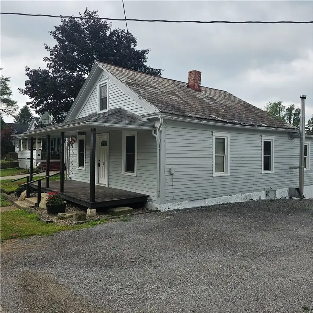 124 Mount Air Road, North Beaver