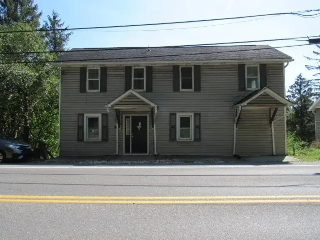 216 Sunnyside Road, Other
