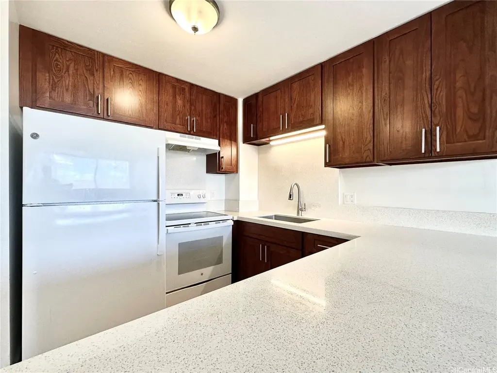 55 S Kukui Street # D2813, Honolulu
