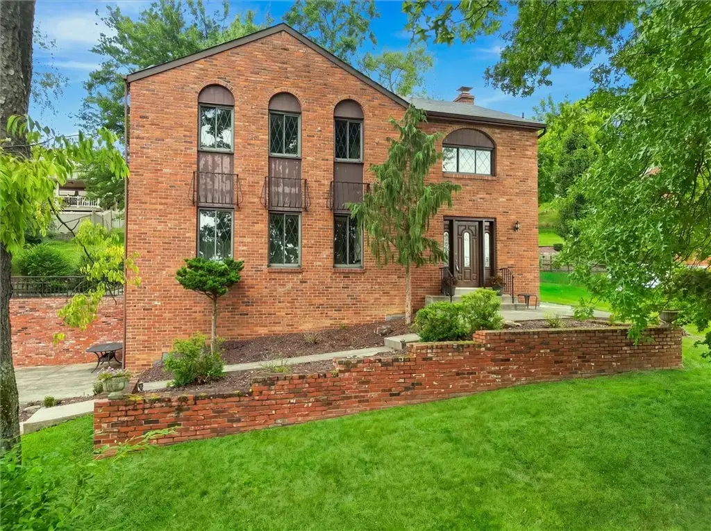 1648 Queens Drive , South Park