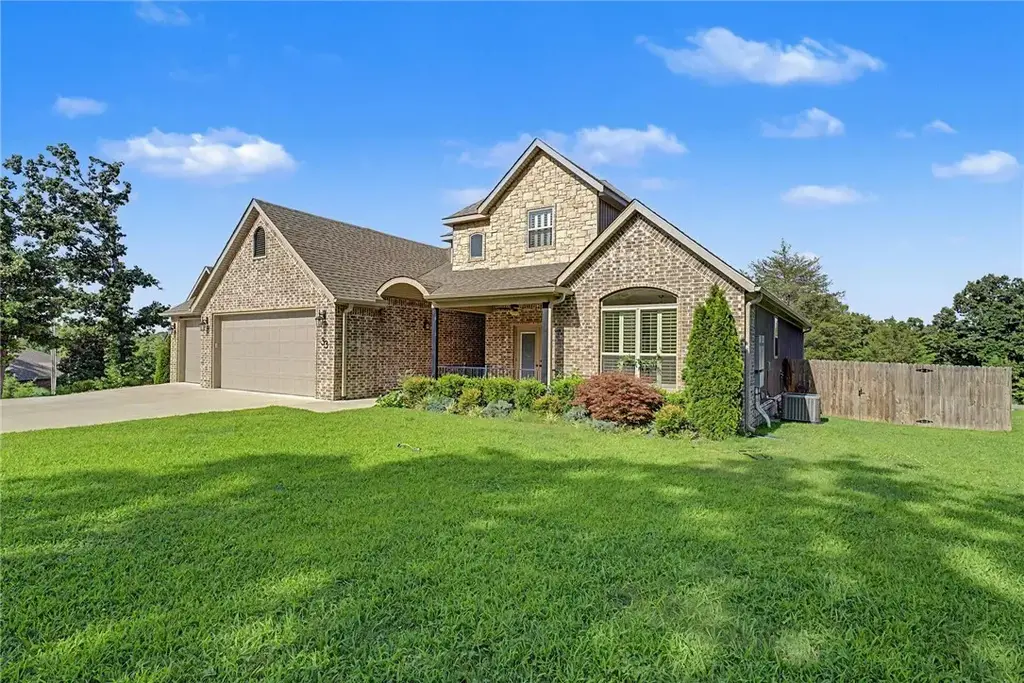 33 Ledbetter Lane, Bella Vista