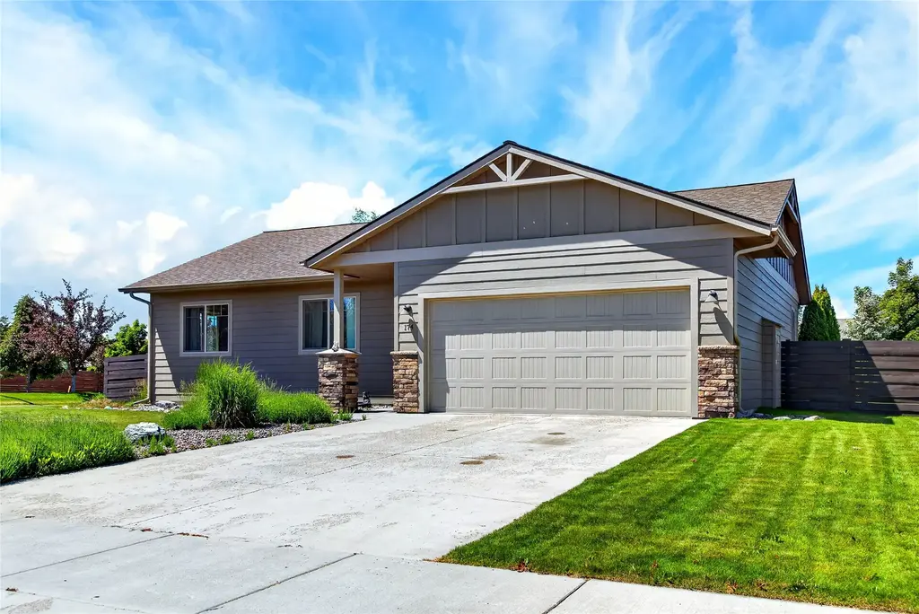 174 Lazy Creek Way, Kalispell