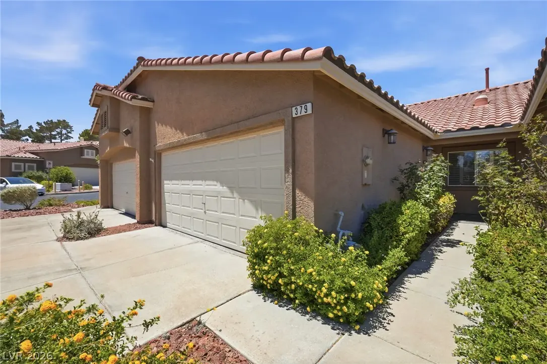 379 Blanca Springs Drive, Henderson