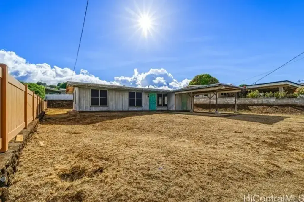 99-512 Hokea Street, Aiea