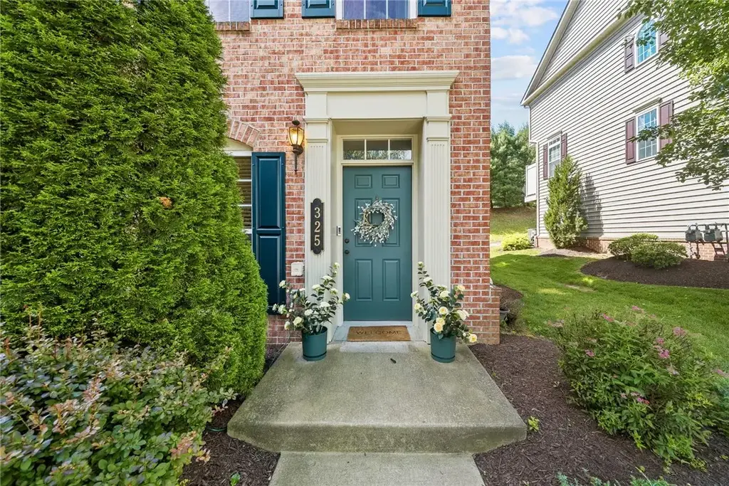 325 Wealdstone Road , Cranberry