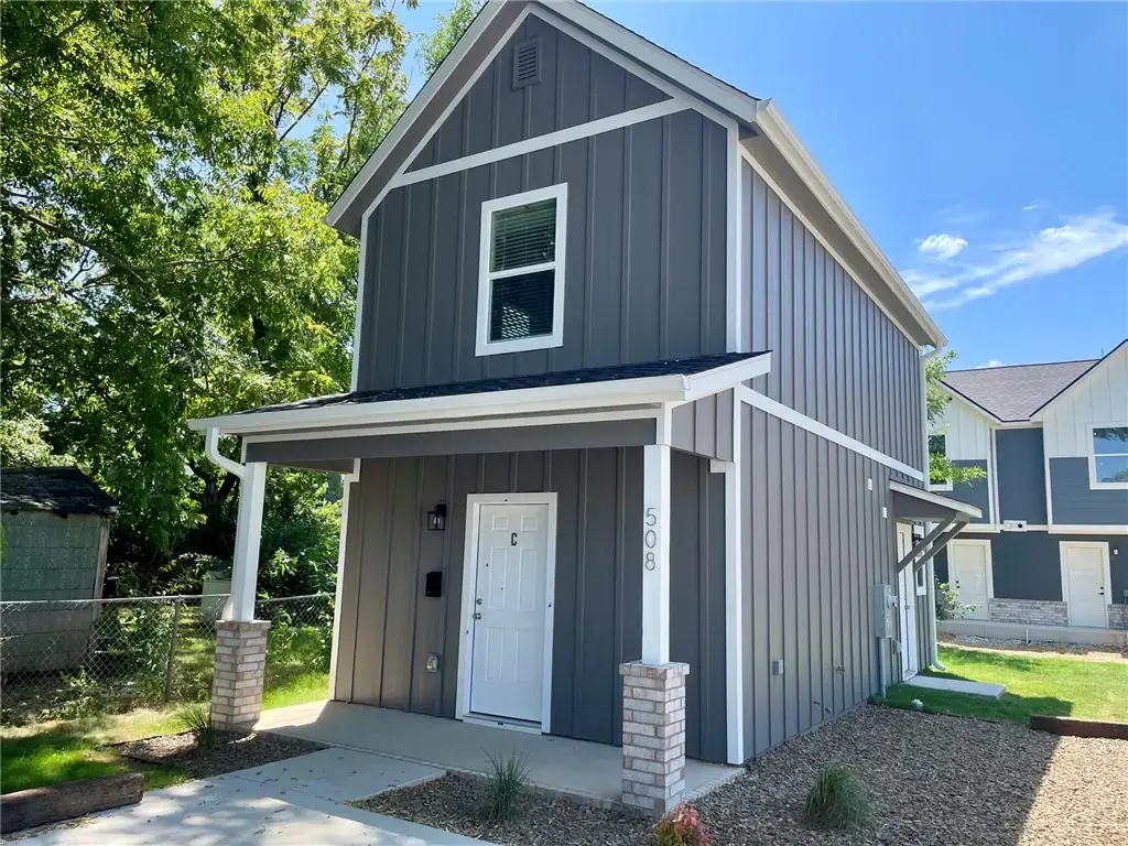 508 Park Street C, Springdale