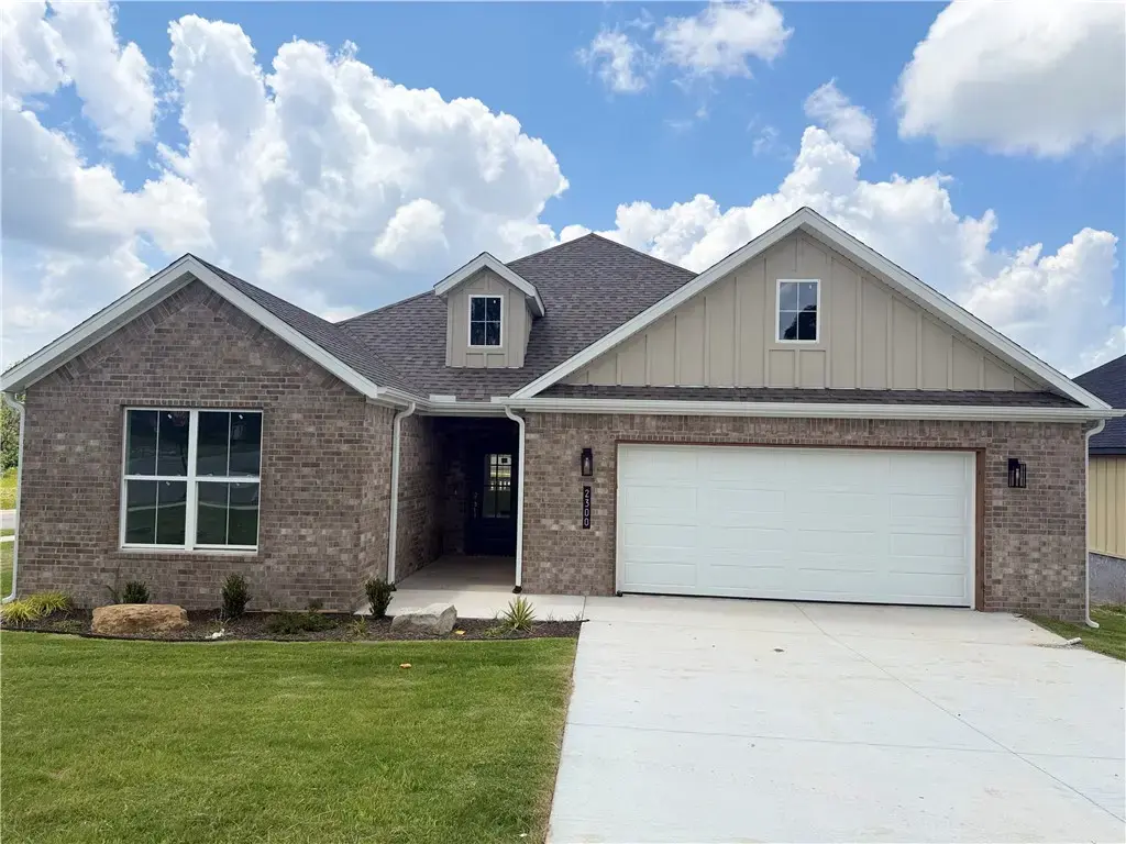 2300 Cassidy Court, Siloam Springs