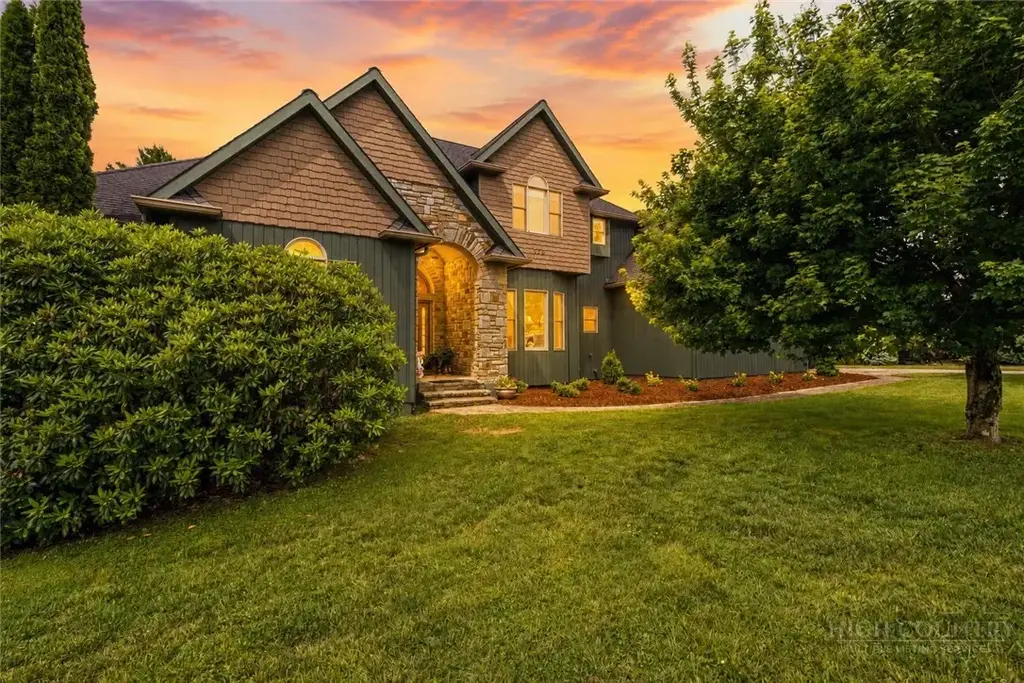 123 Cora's Path, Blowing Rock