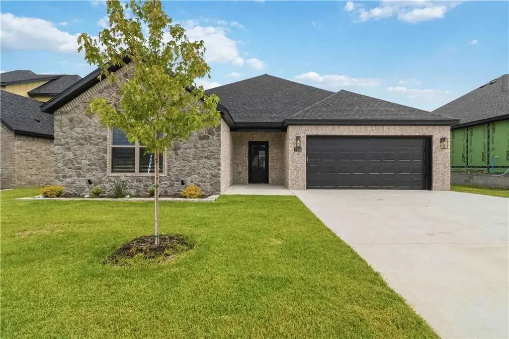 6706 High Meadow Boulevard, Bentonville