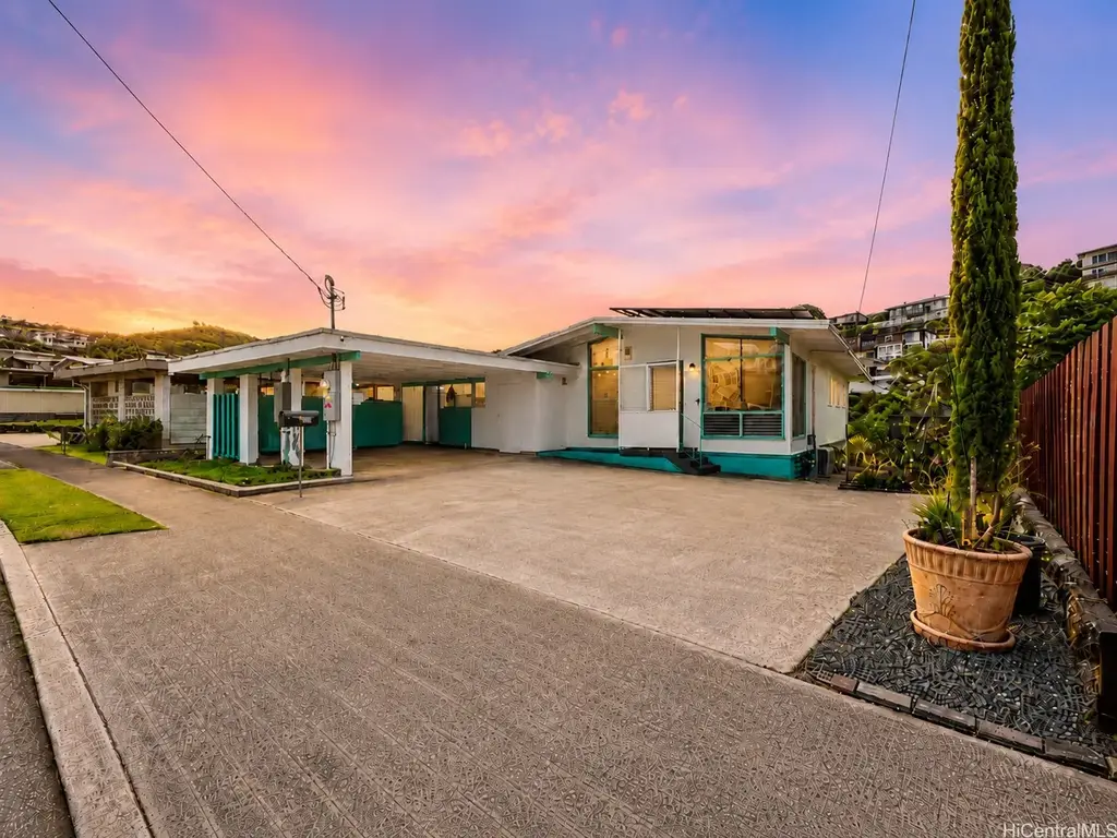 1453 Onipaa Street, Honolulu