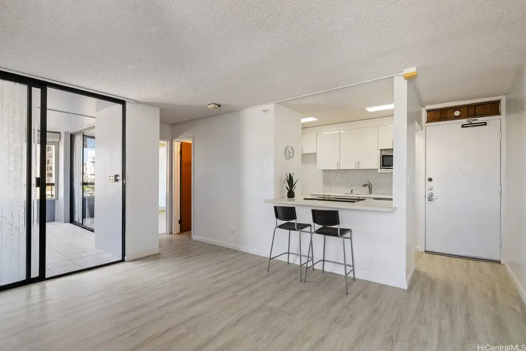 2100 Date Street # 706, Honolulu