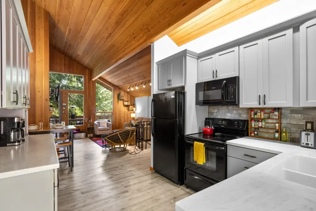 82 Limber Pine, Whitefish