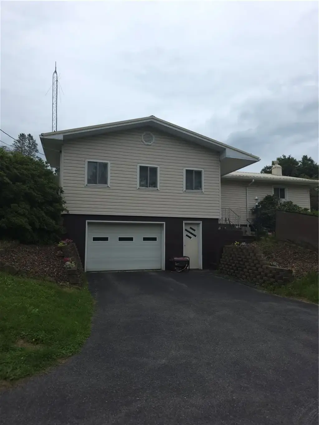 830 Bells Mills Cloe Road , Punxsutawney Area School District