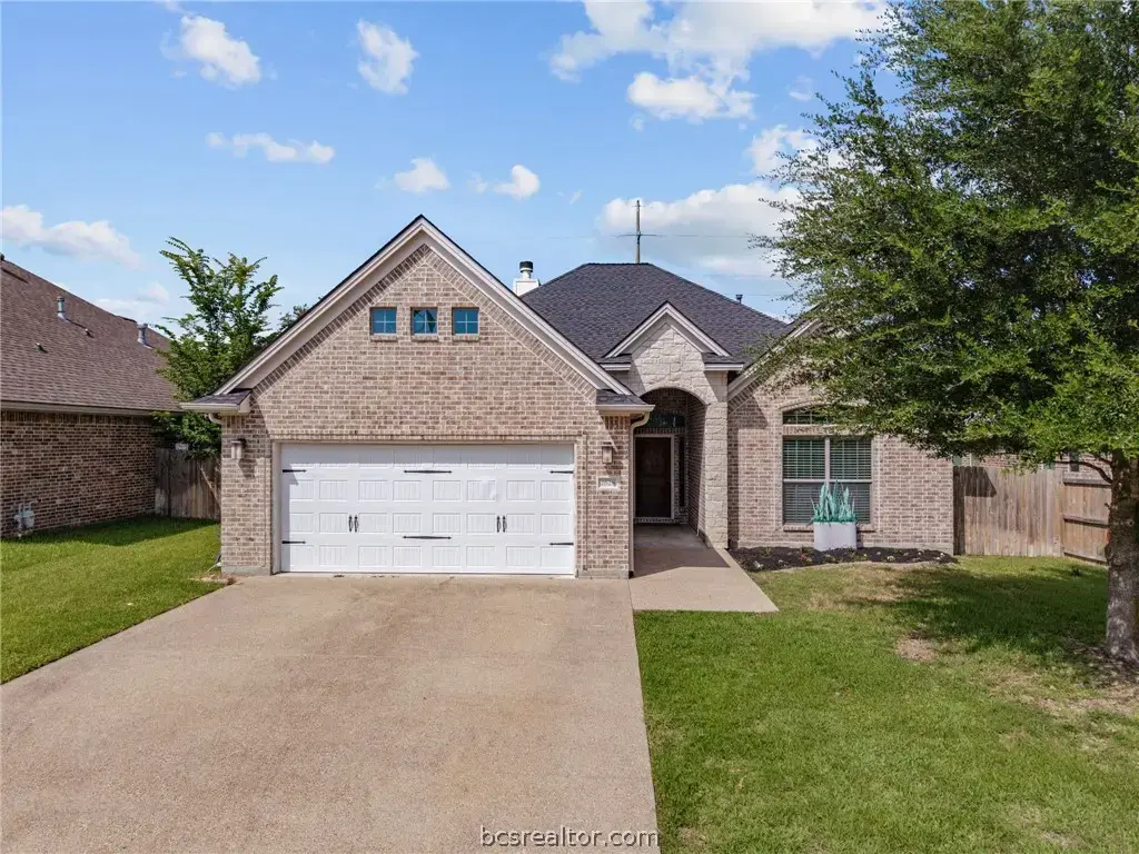 2628 Forest Oaks Drive, College Station