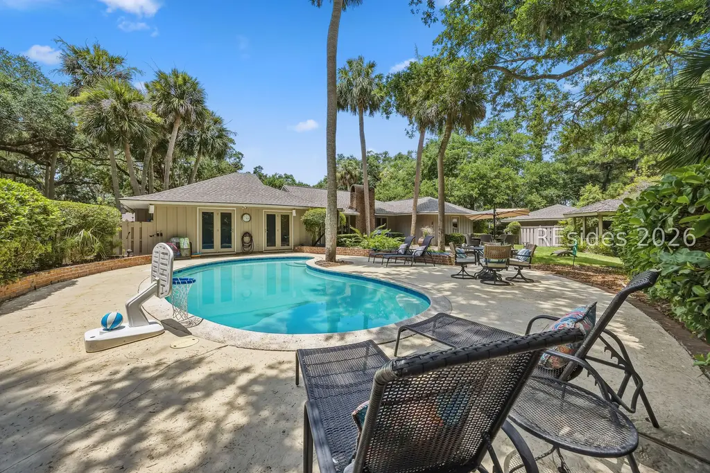 37 Woodbine Place, Hilton Head Island