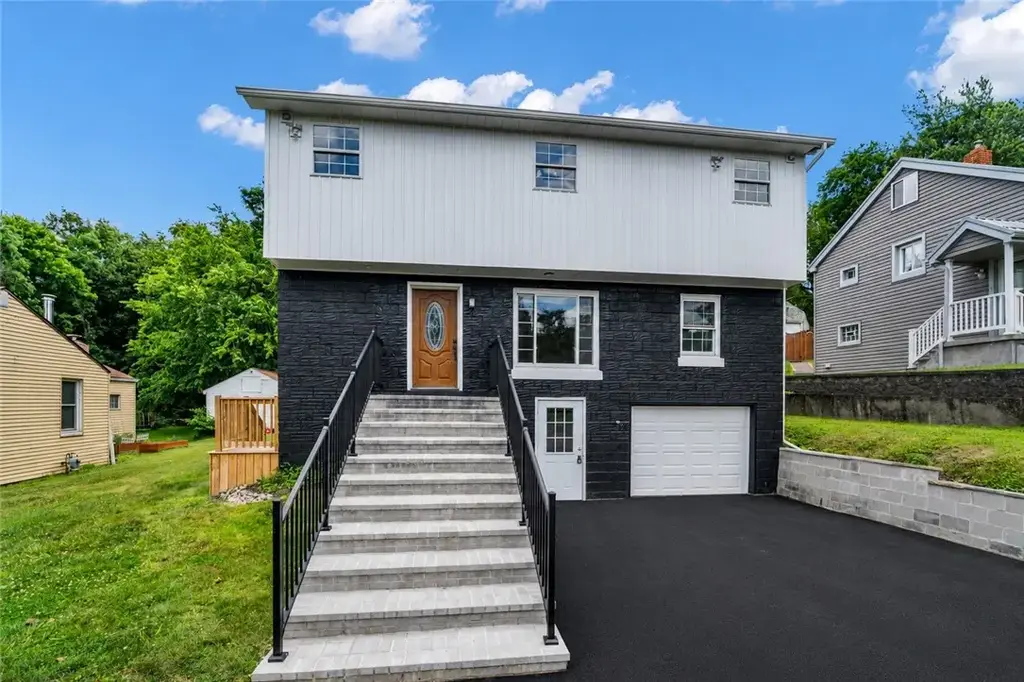 1113 Grandview Avenue , Robinson