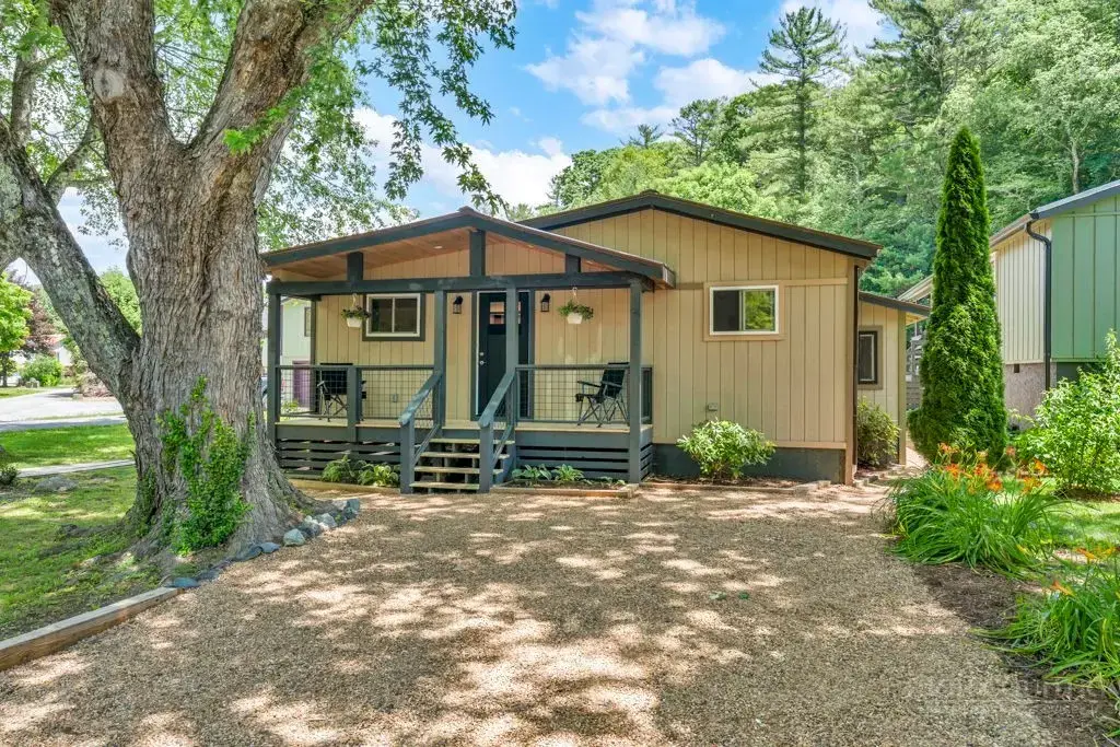 209 Meadow Loop, Newland