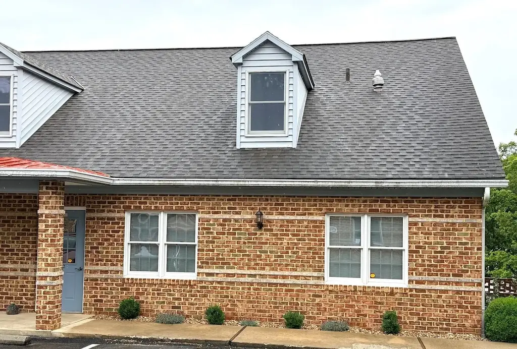 425 Lee Jackson Hwy 102 D, Staunton