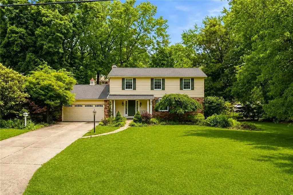 153 Seegar Road , Upper St Clair