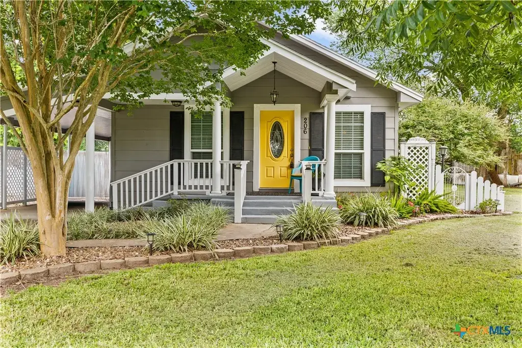 206 County Road 254, Ganado