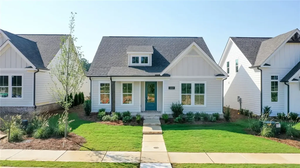 3544 Dickson Pl Dr, Opelika